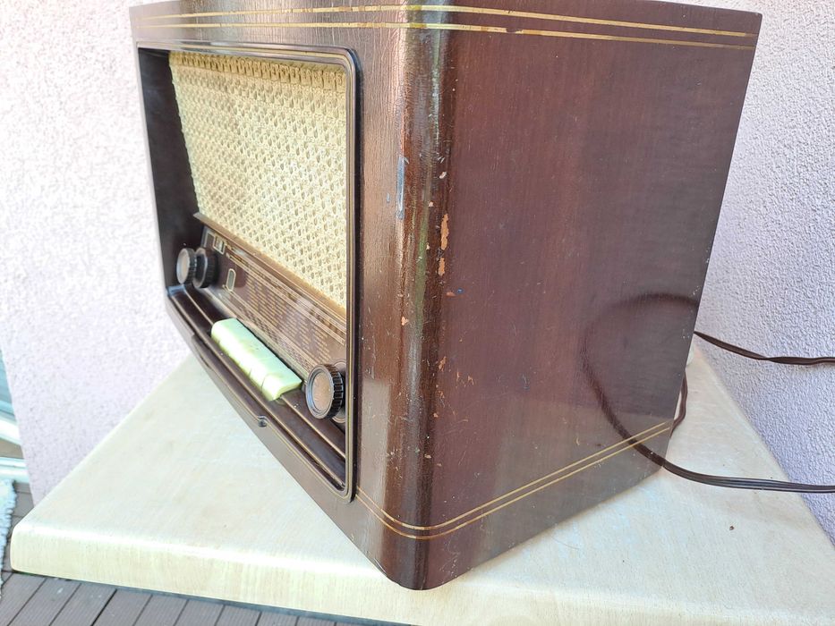 Stre radio lampowe Saba Villingen W4