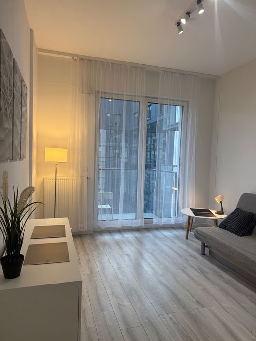 Kameralne Studio w prestiżowym Apartamentowcu Okopowa 59a
