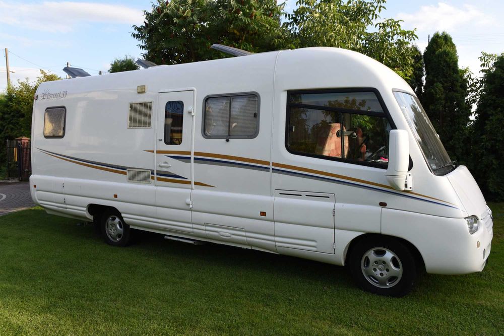 Kamper integra Mercedes-Benz Esterel 2,7 cdi