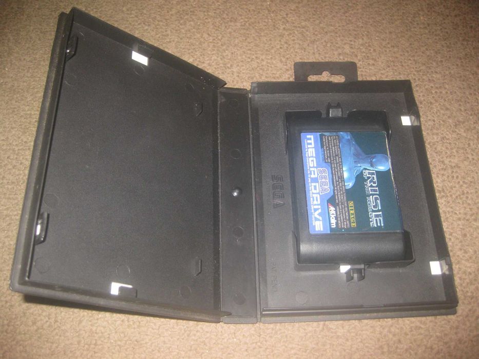 Jogo "Rise Of The Robots" para Sega Mega Drive