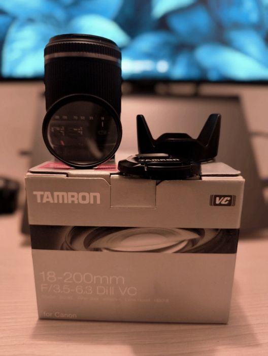 Tamron 18-200mm f/3.5-6.3 VC