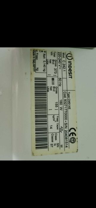 Холодильник Indesit