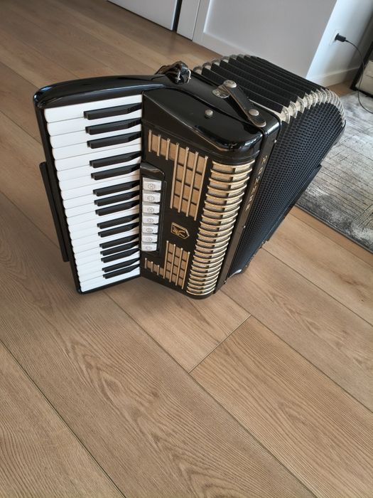 Akordeon Hohner Verdi II N 96 basów 3 chóry TREMOLO,super STAN!!!