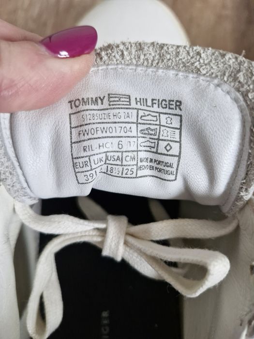 Skorzane sneakersy roz. 39 Tommy Hilfiger