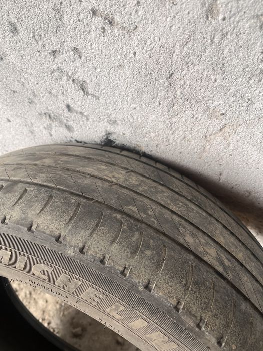 Резина 215/50R17
