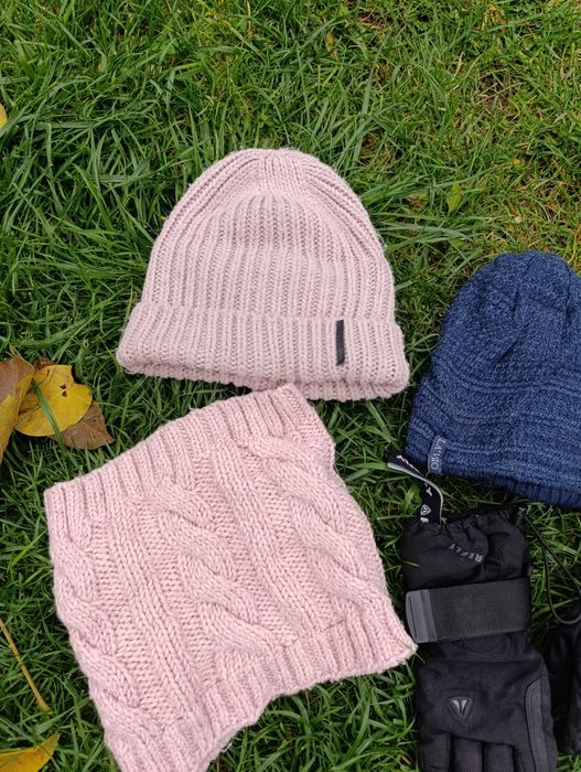 Шапки підліткові на хлопчика чи дівчинку(унісекс)Новий стан