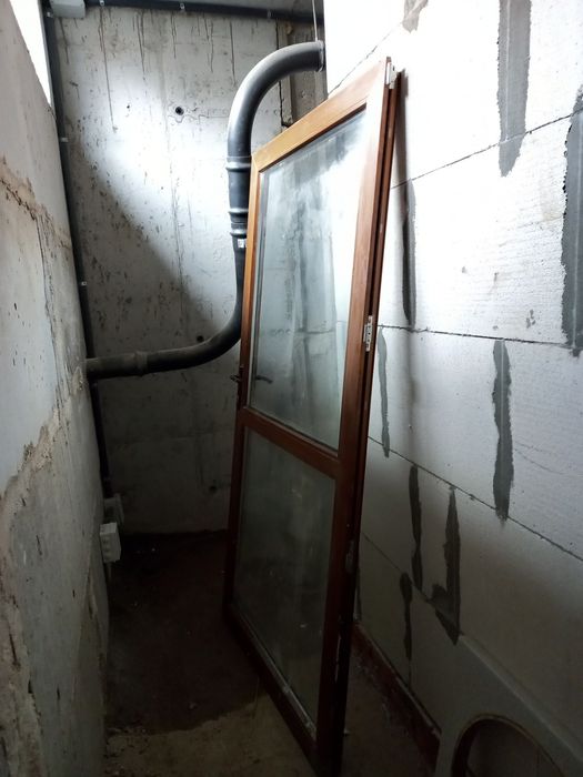 Пластиковые двери