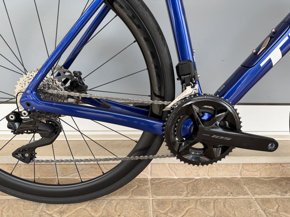 Bicicleta de estrada Trek - Di2 - Rodas carbono