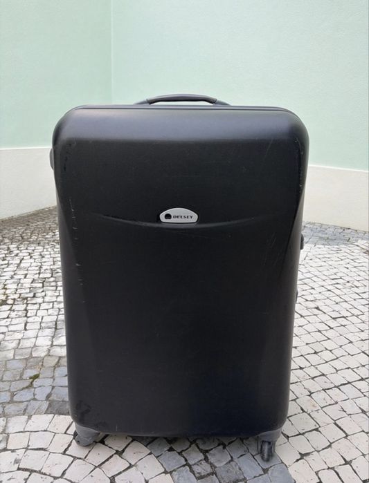 Mala de viagem da Delsey preta