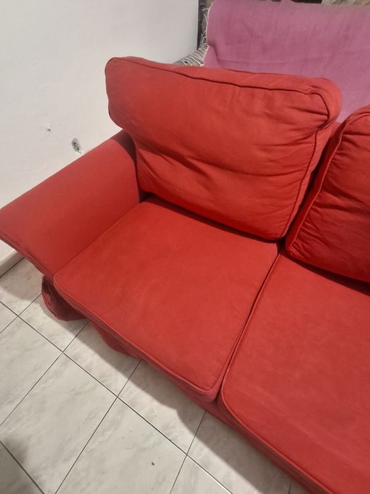 Sofá 2 lugares vermelho