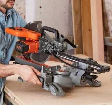 Пила торцювальна Black+Decker BES710 торцовочна пила 305 мм круг