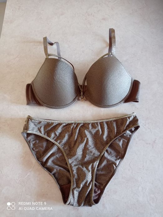 Jak nowy komplet zestaw bielizny stanik 80 C  majtki M