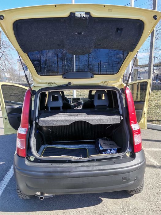 Fiat Panda справжній бестселер завдяки своїй практичності, компактності та надійності