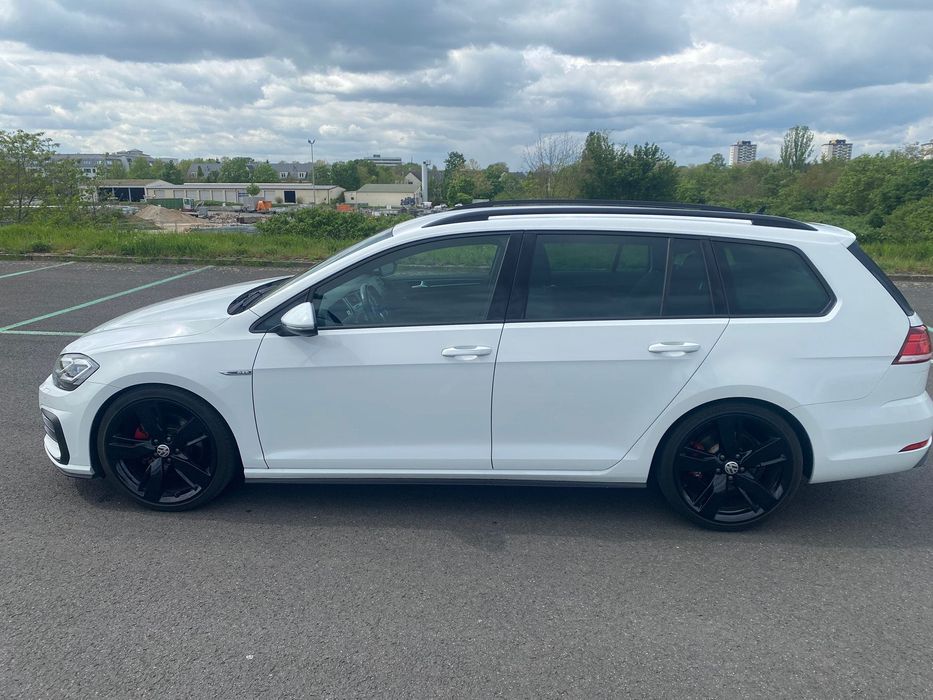 VW Golf Variant