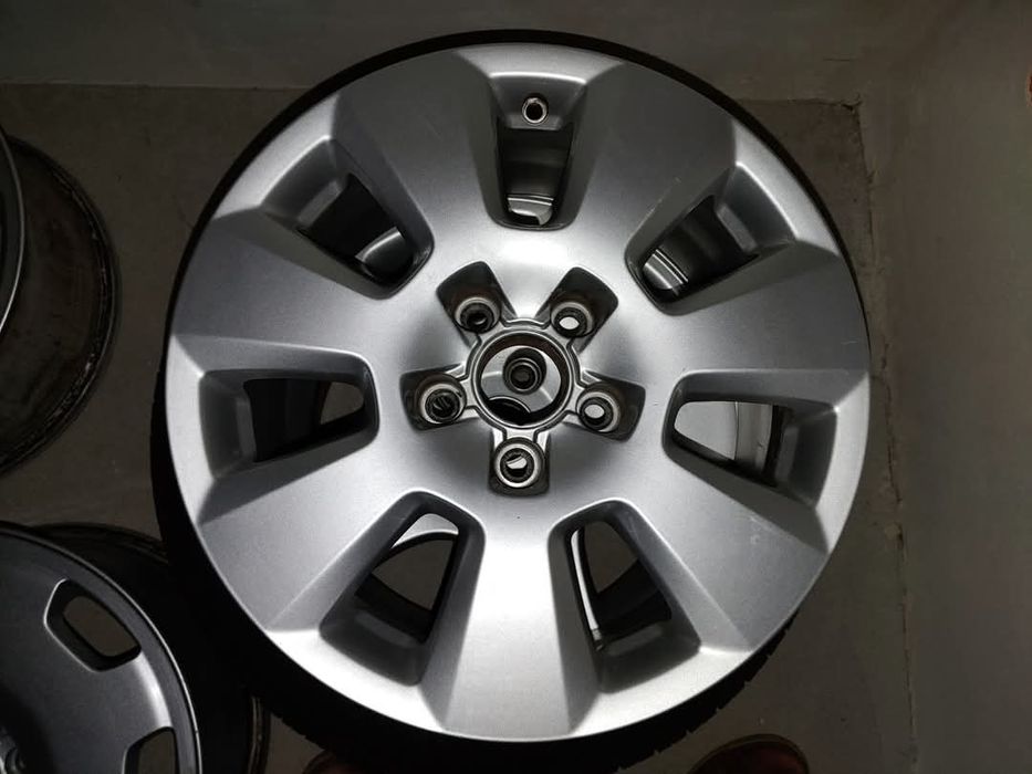Felgi OE Audi R16 7,5J proste, nie naprawiane.