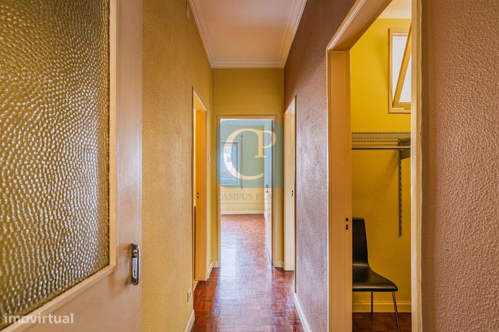 Apartamento T2+1 em Santo Ildefonso, Porto
