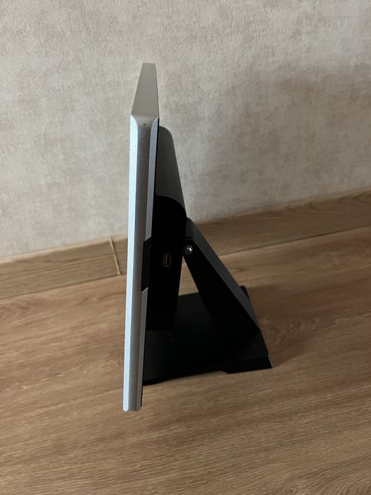 POS Carisma 2 birch - 4GB Ram- 120gb SSD- Win10