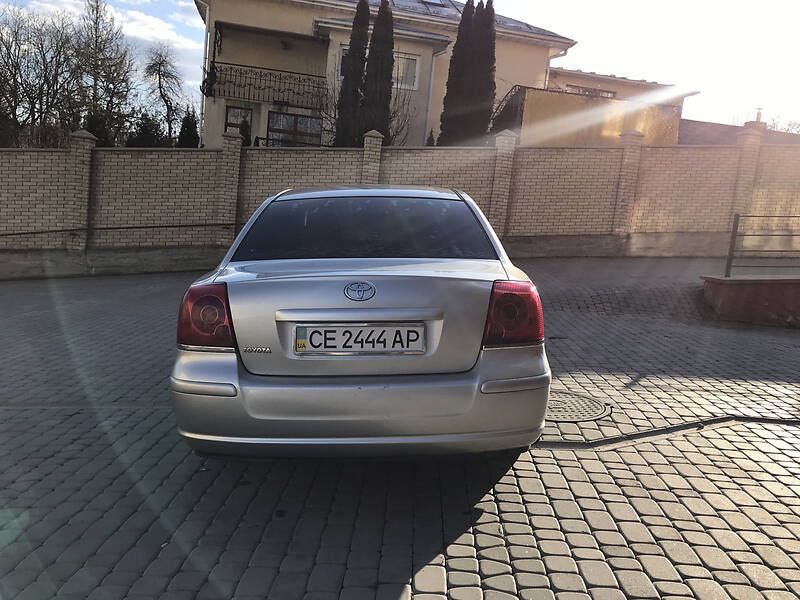 Toyota Avensis 1.8. 2003