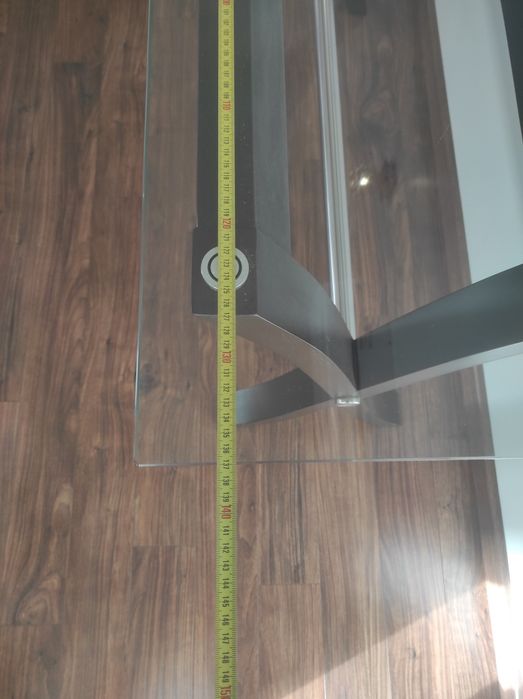 Aparador, tampo em vidro