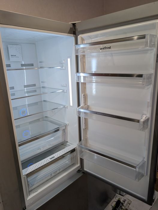 Холодильник vestfrost