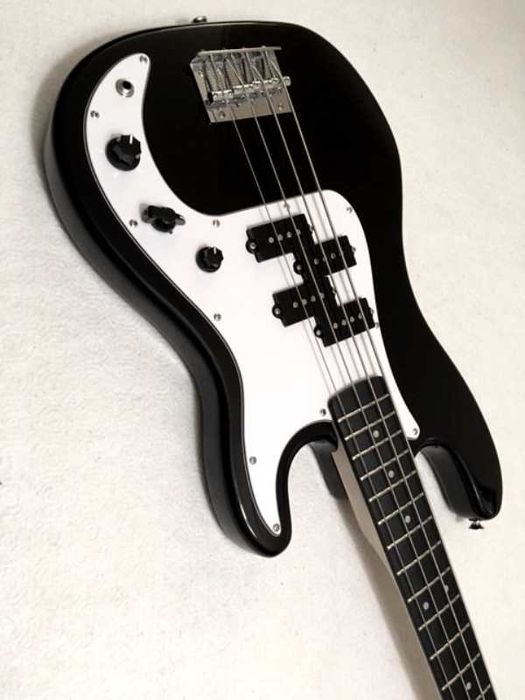 Baixo novo JMS PB2 custom shop, com garantia.