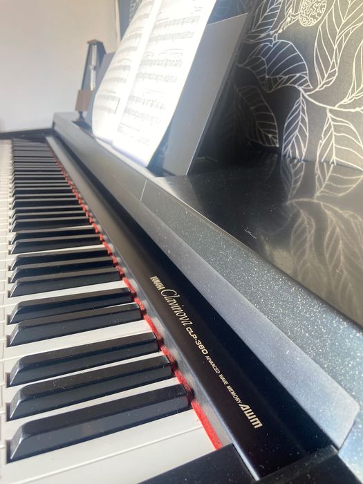 Piano digital clavinova yamaha 88 teclas