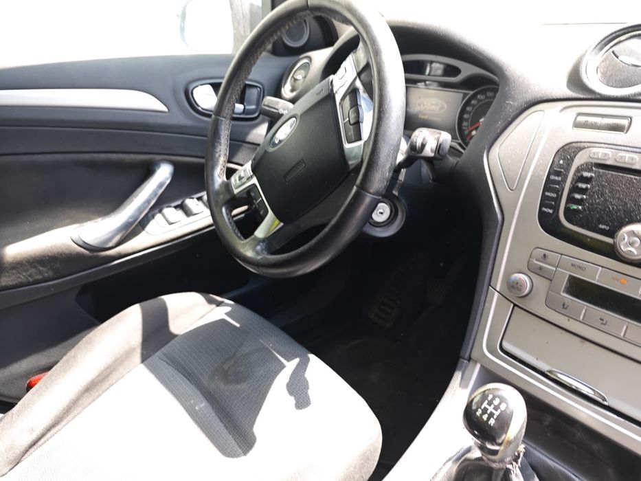 Ford Mondeo SW — fotografia 2