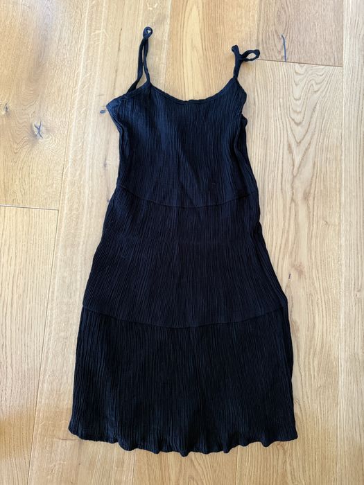 Czarna krótka sukienka H&M rozmiar 36