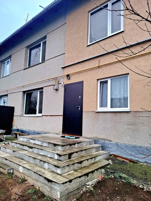 Продається квартира(частина будинку)смт.Кирнасівка,Вінницька область.