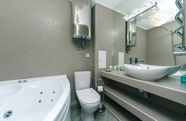 Подобово 2 кімнатна Лесі Українки 16а. Джакузі. Центр