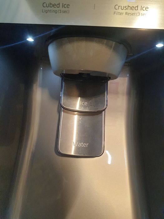 Lodówka SBS Samsung zadbana po przeglądzie gwarancja