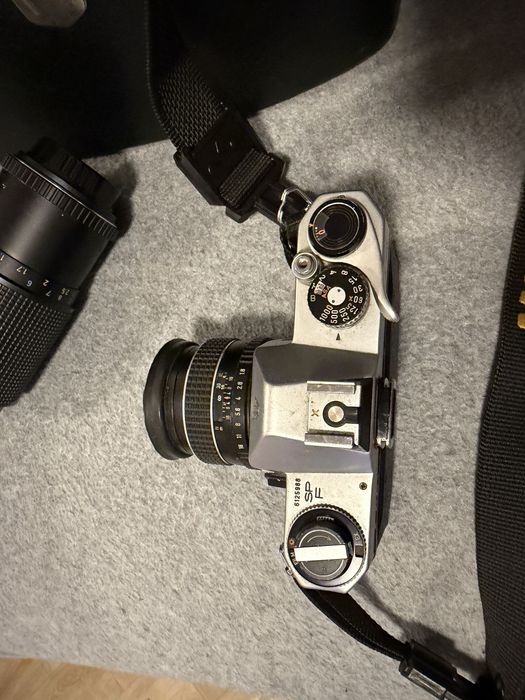 Продам фотоапарат Pentax Asahi Spotmatic F + 2 обʼєктиви Takumar