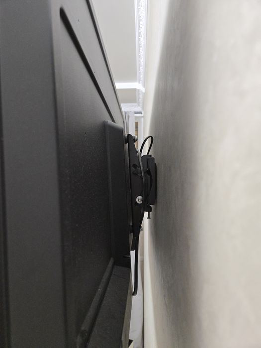 Телевізор GRUNHELM 43 GHF