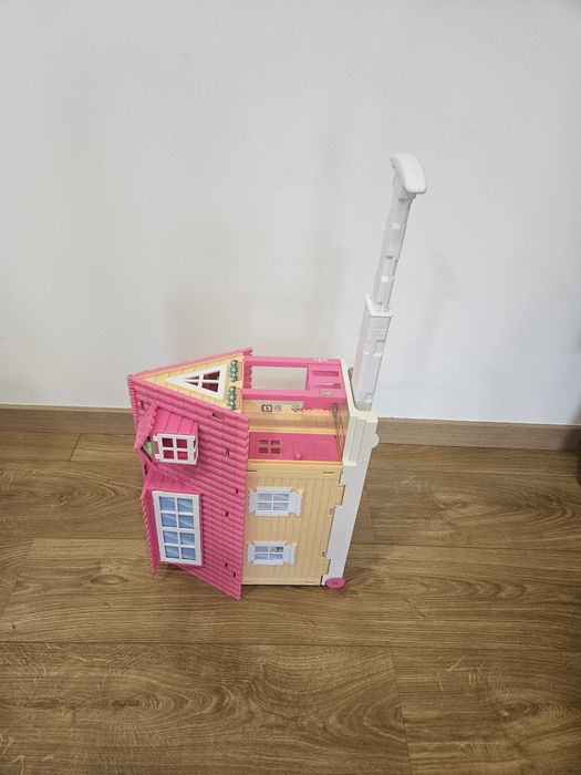 Vendo casinha de bonecas