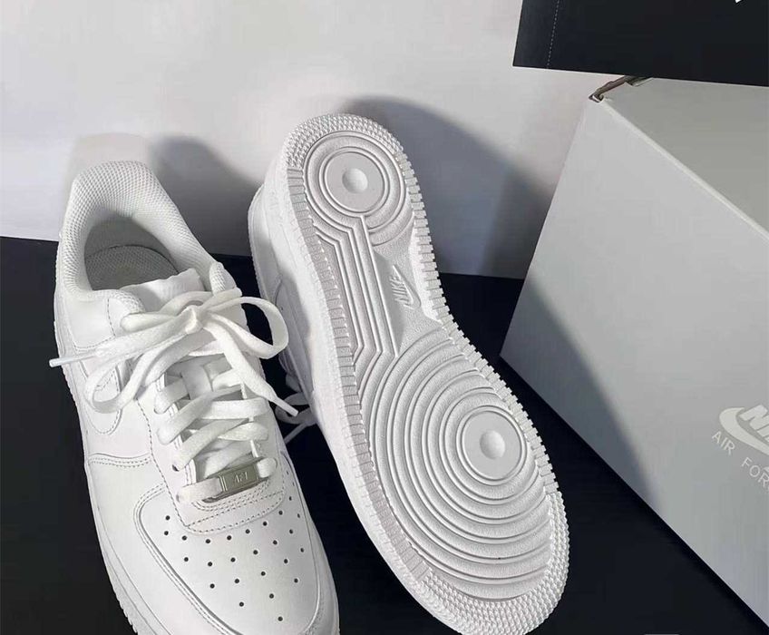 Buty meskie Mokasyny Nike_Air_Force_1_Low '07_Biały R.39
