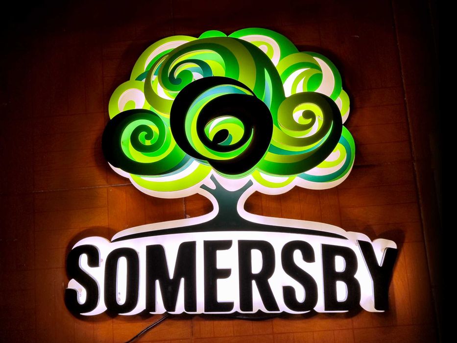 Reclame neon Luminoso Sommersby