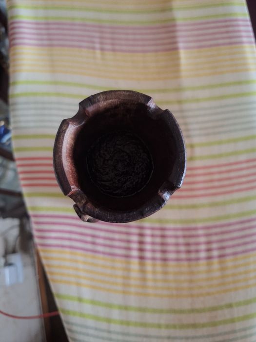 *PAU PRETO*Leão contra gazela esculpido em madeira CINZEIRO; ORIGINAL