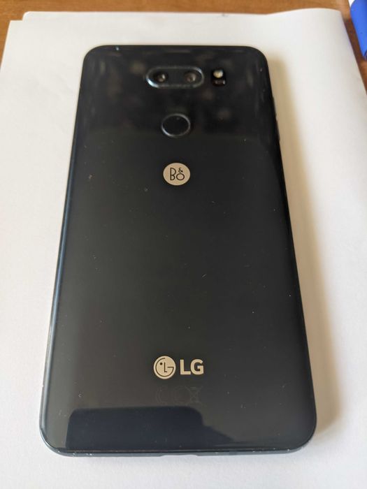 Telefon muzyczny LG V30