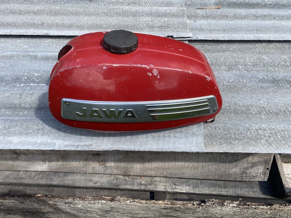 Бензобак ява. В гарному стані і оригінальною краскою