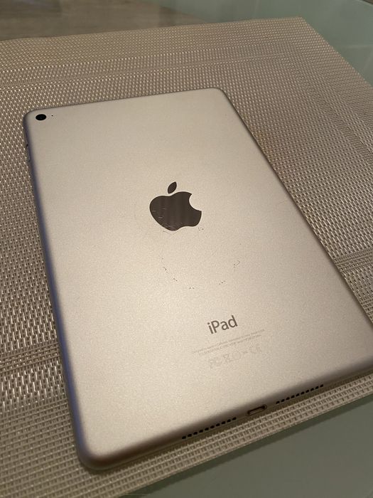 iPad mini 4 64gb model A1538