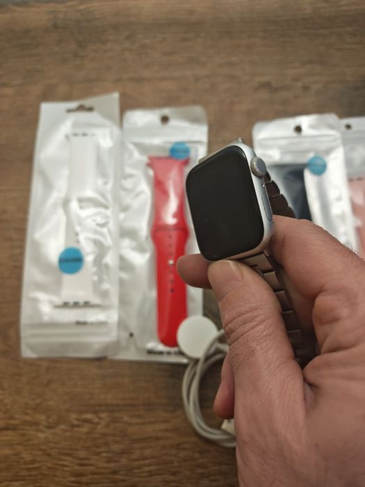 Apple Watch Se 44MM Silver Bom estado