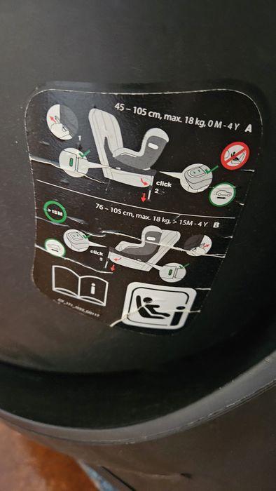 Cadeira Vaya plus i-size 45cm a 105cm, máximo 18kg. Dos 0 meses ao limite 105 cm ou 18kg.