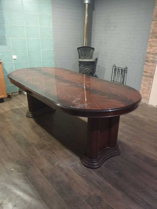 Продам дерев'яний стіл