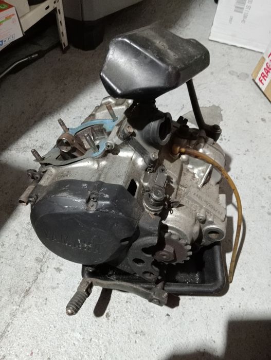 Suzuki gt250 +motor DTR 125