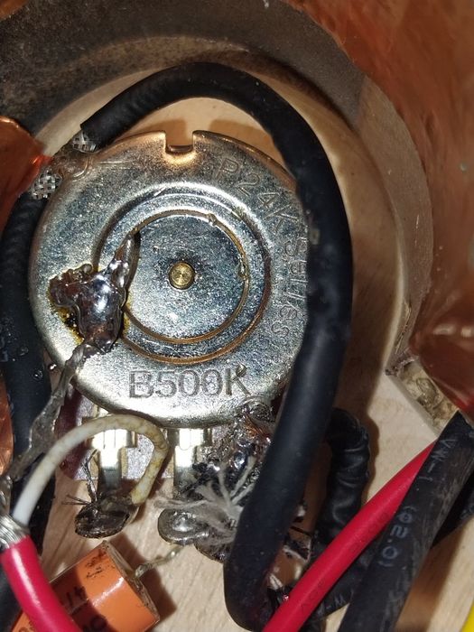 Les Paul Harley Benton MUITO modificada a nível da electrónica e não só!