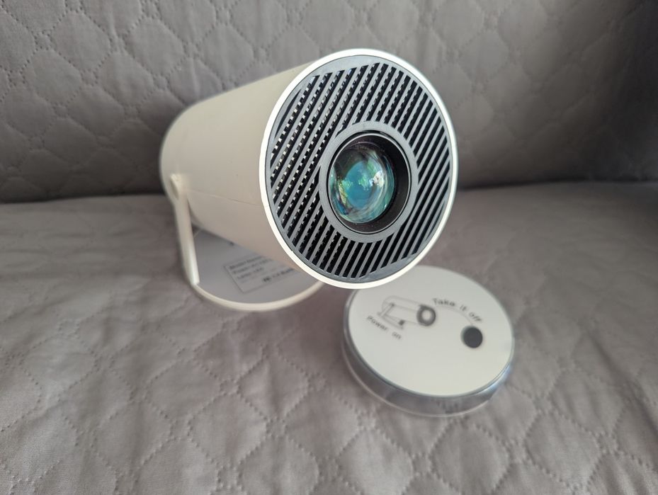 Projektor HY300 - zestaw