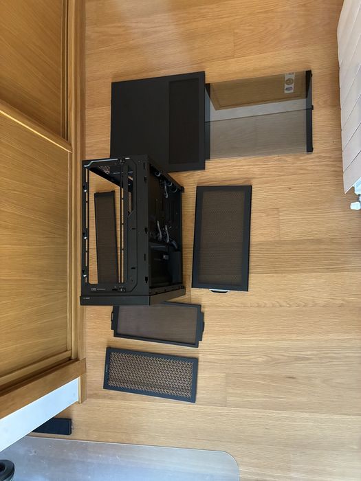 NOVO - Corsair Frame 4000D