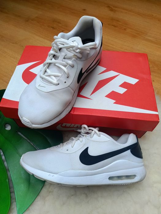 Damskie buty Air Max Oketo Throwback Future marki Nike to kultowy mode