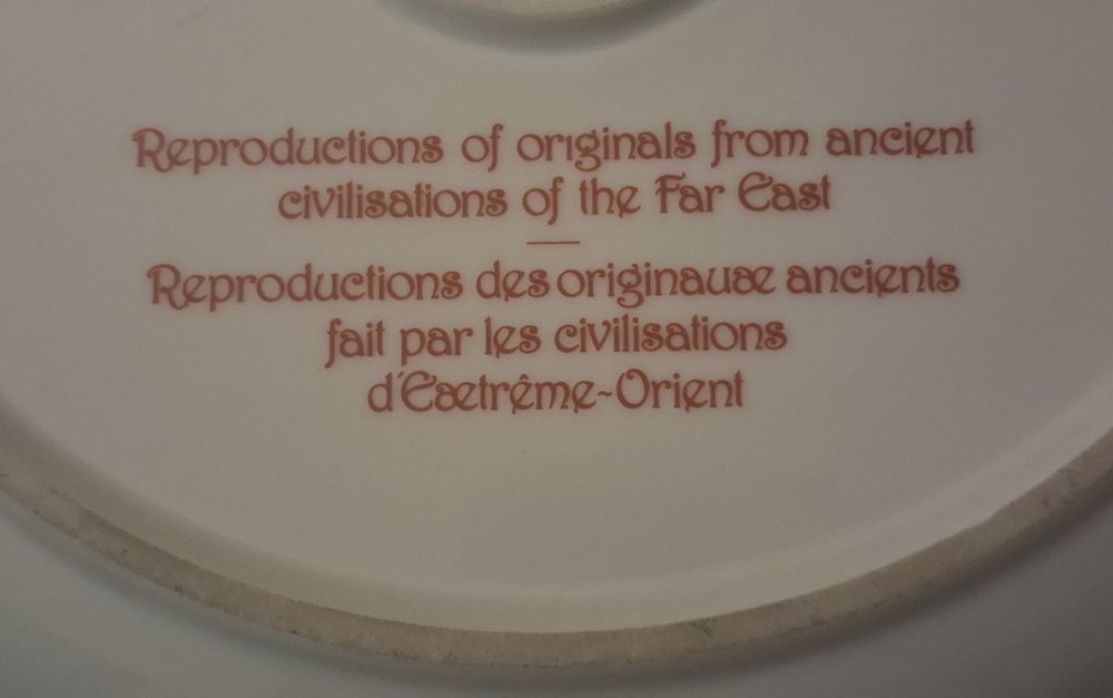 Prato  decorativo de porcelana  da Kaiser