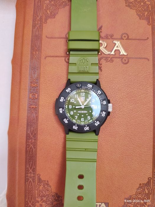 Годинник Luminox Original Navy